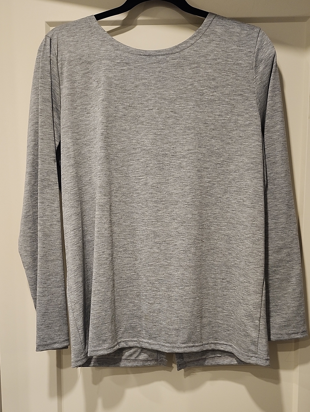 Women's Lightweight Long-Sleeve Crewneck Top - Grey